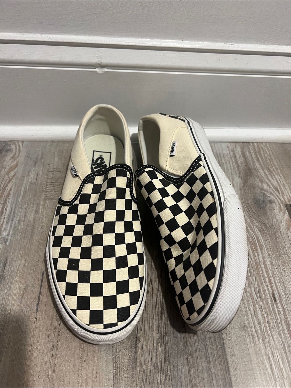 Vans Checkerboard Slip-On Sneakers in Black and Cream Size 10